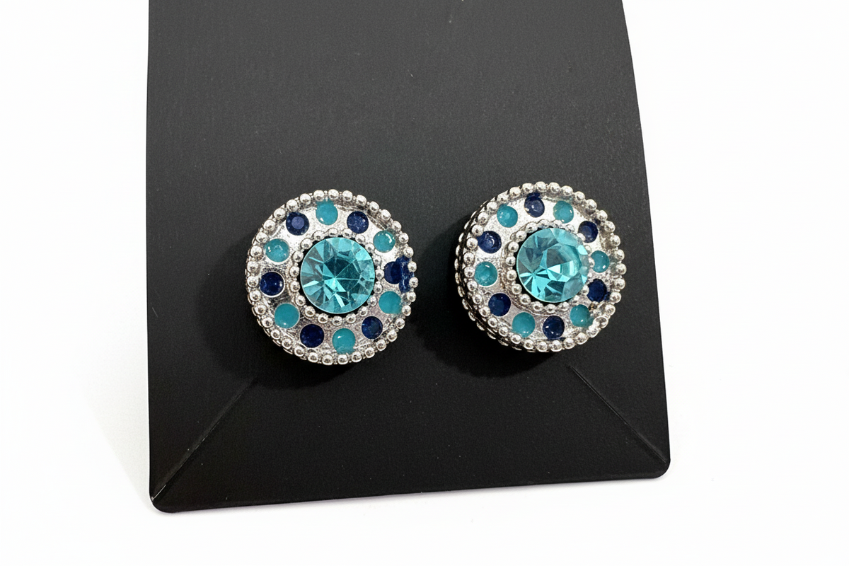 Adorable earrings