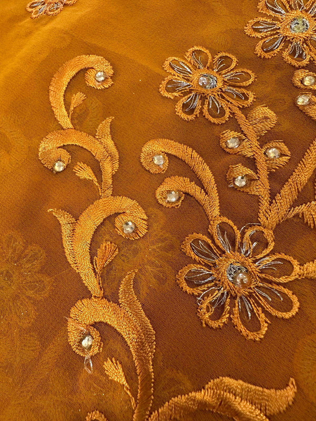 Gold Dubai scarf