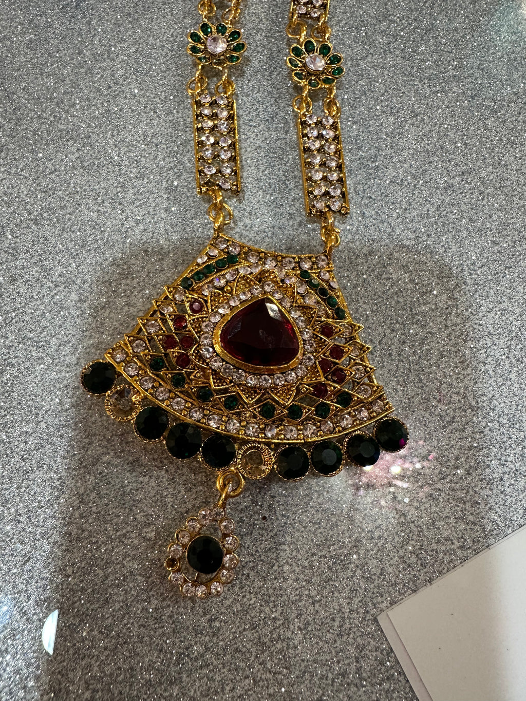 6 piece set Indian style ( some missing stones )