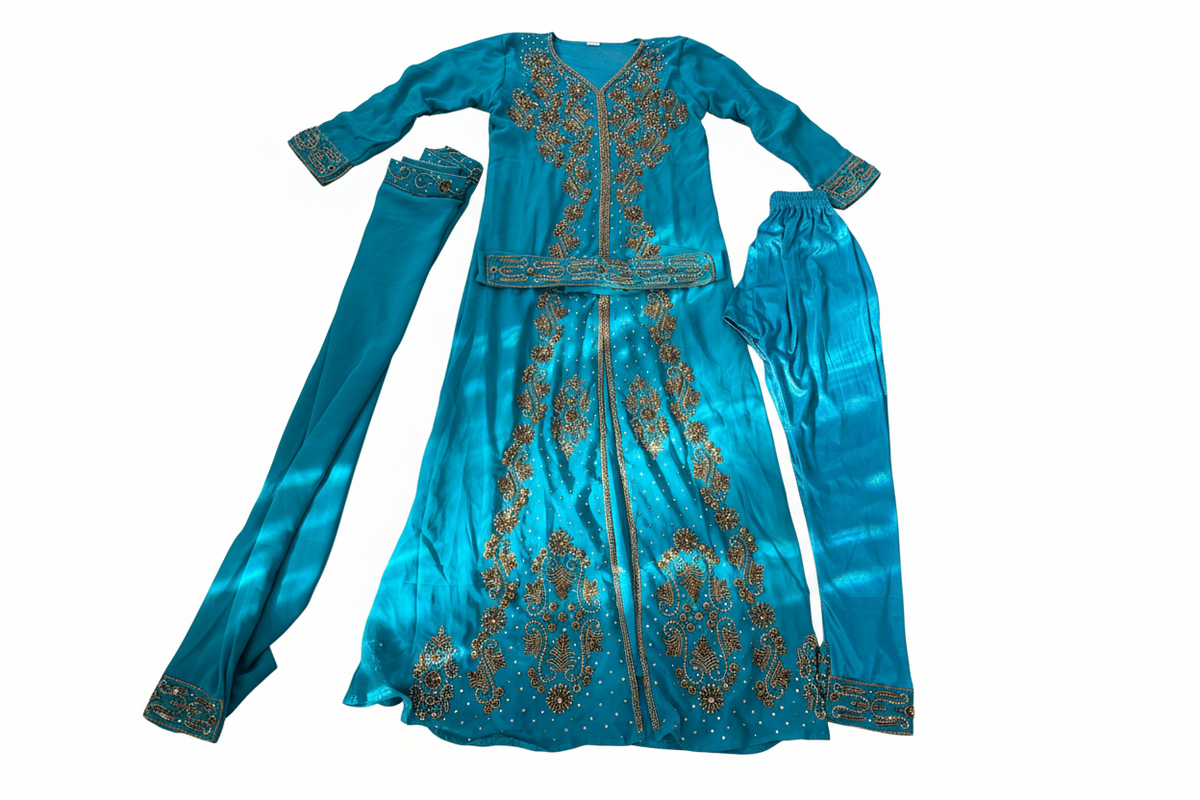 Sold as is(some damage) beautiful Dubai gown with beautiful stones …could be great for crafting