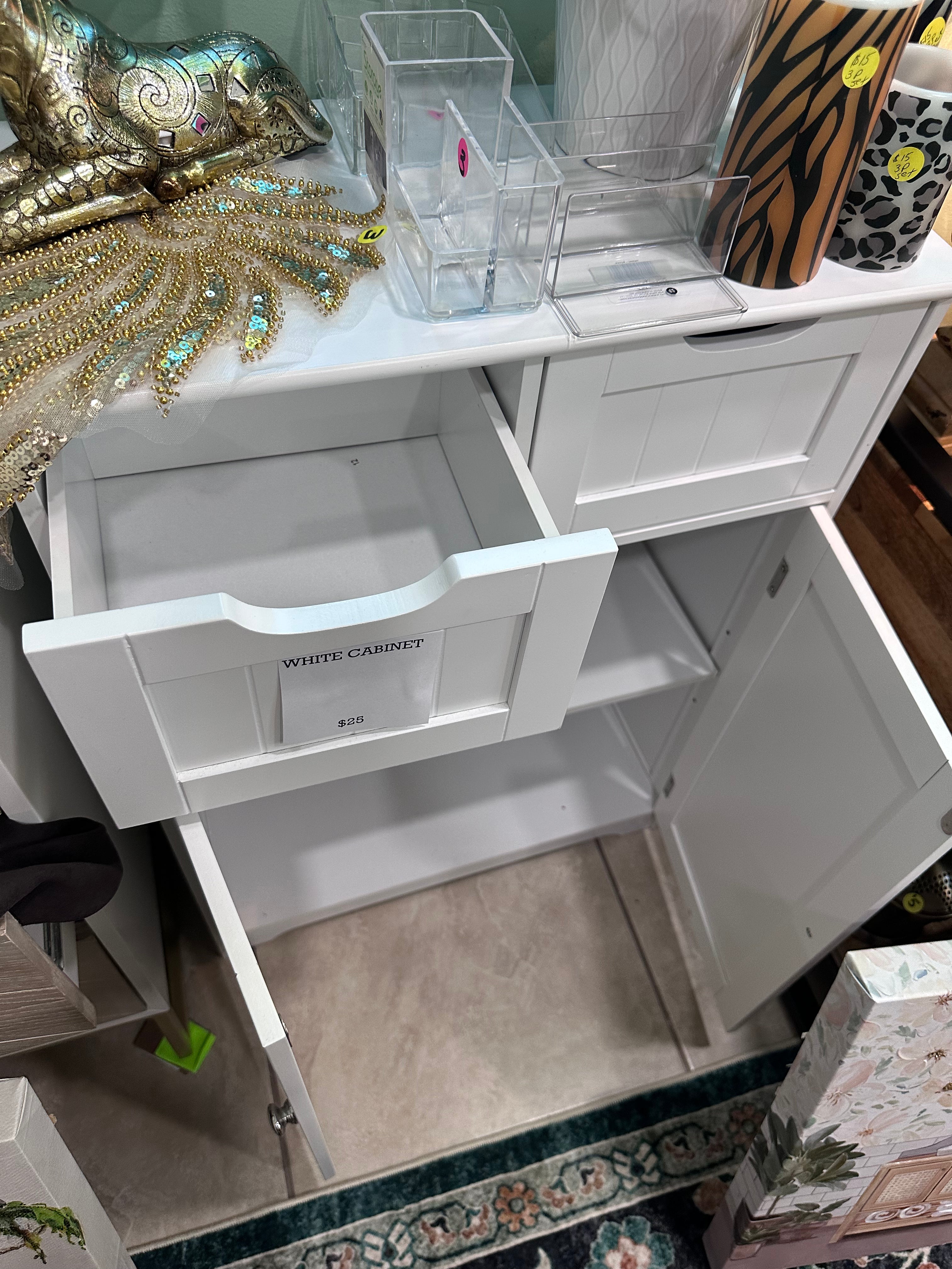 White cabinet $25 in store pickup only