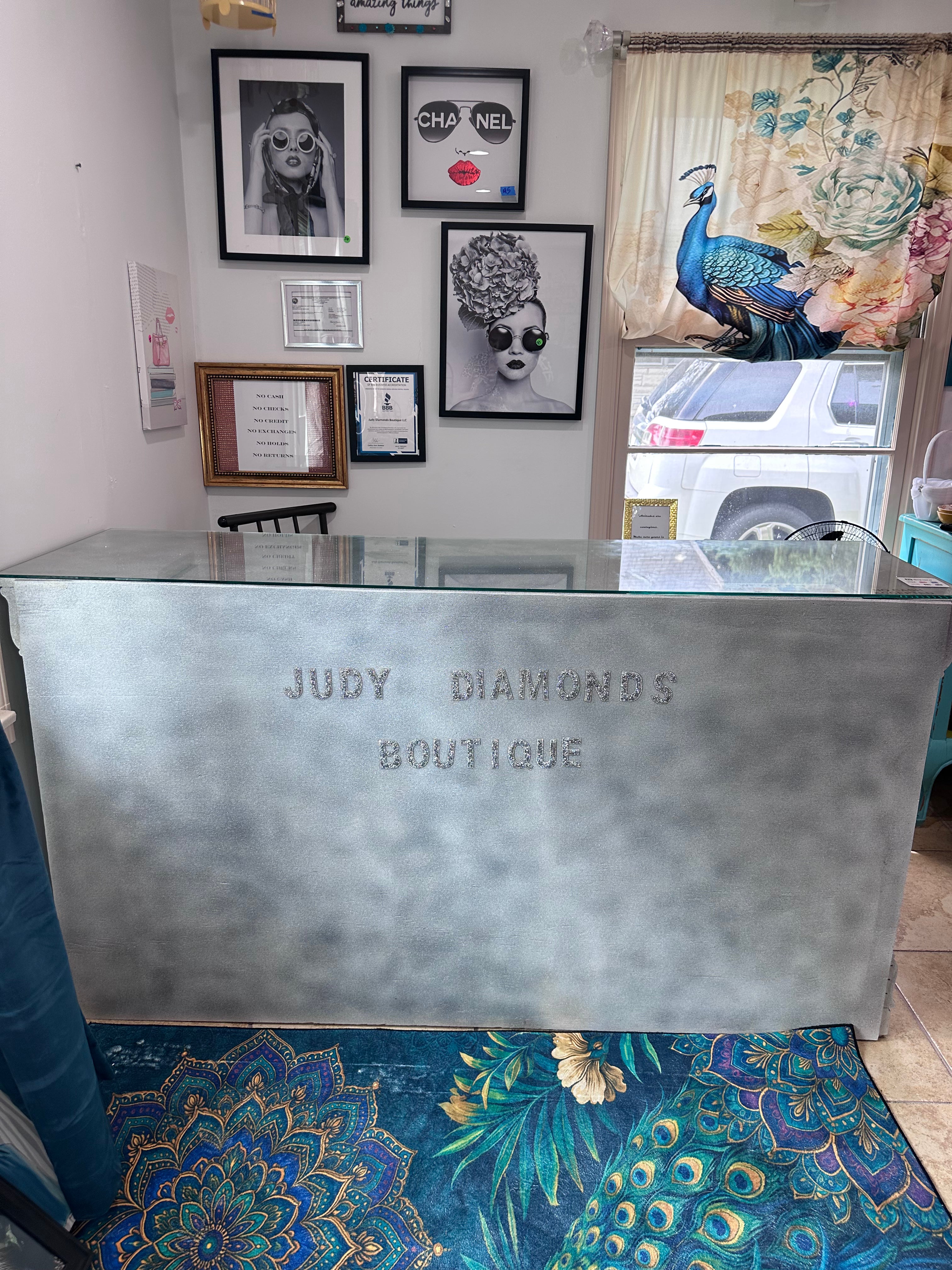 Boutique Counter $275- pick up at store