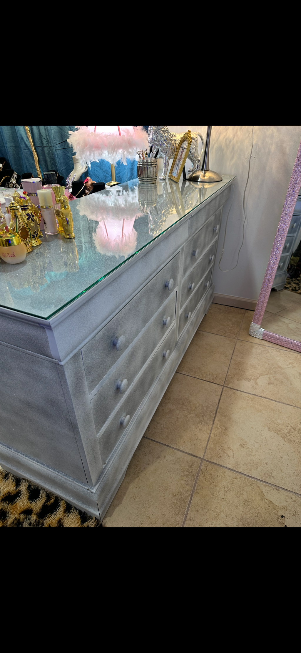 Boutique Counter $275- pick up at store